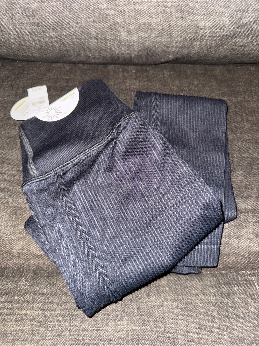 NWT Women's Offline Seamless 7/8 leggings - charcoal